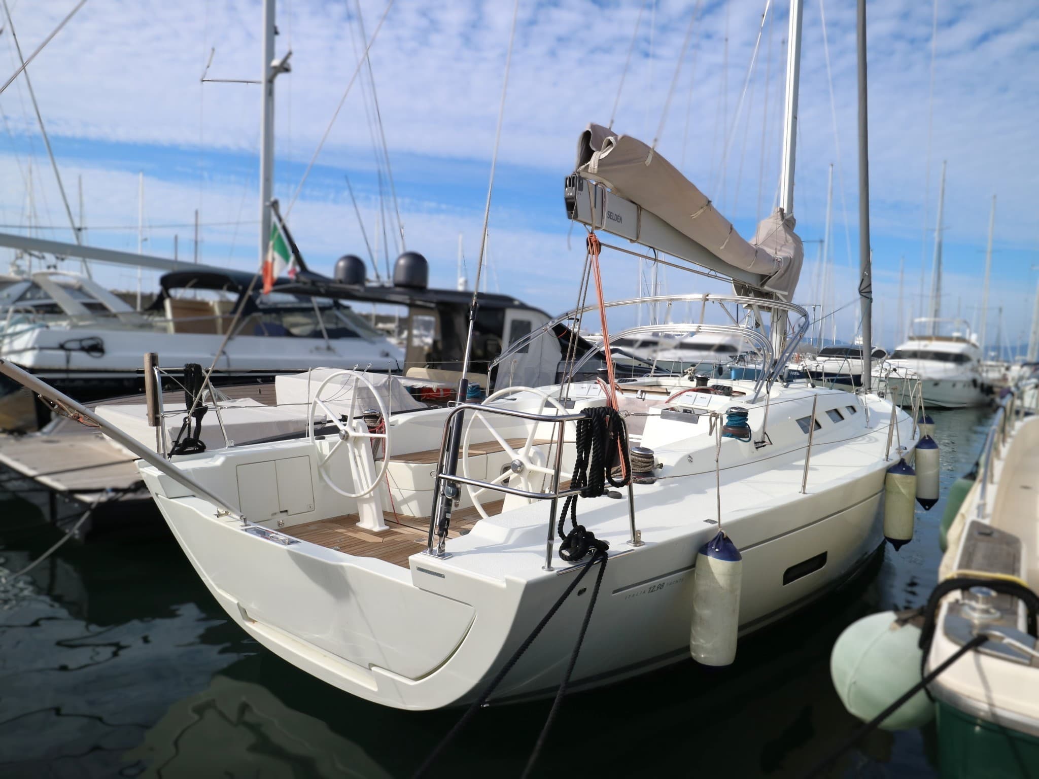Italia Yachts IY 12.98