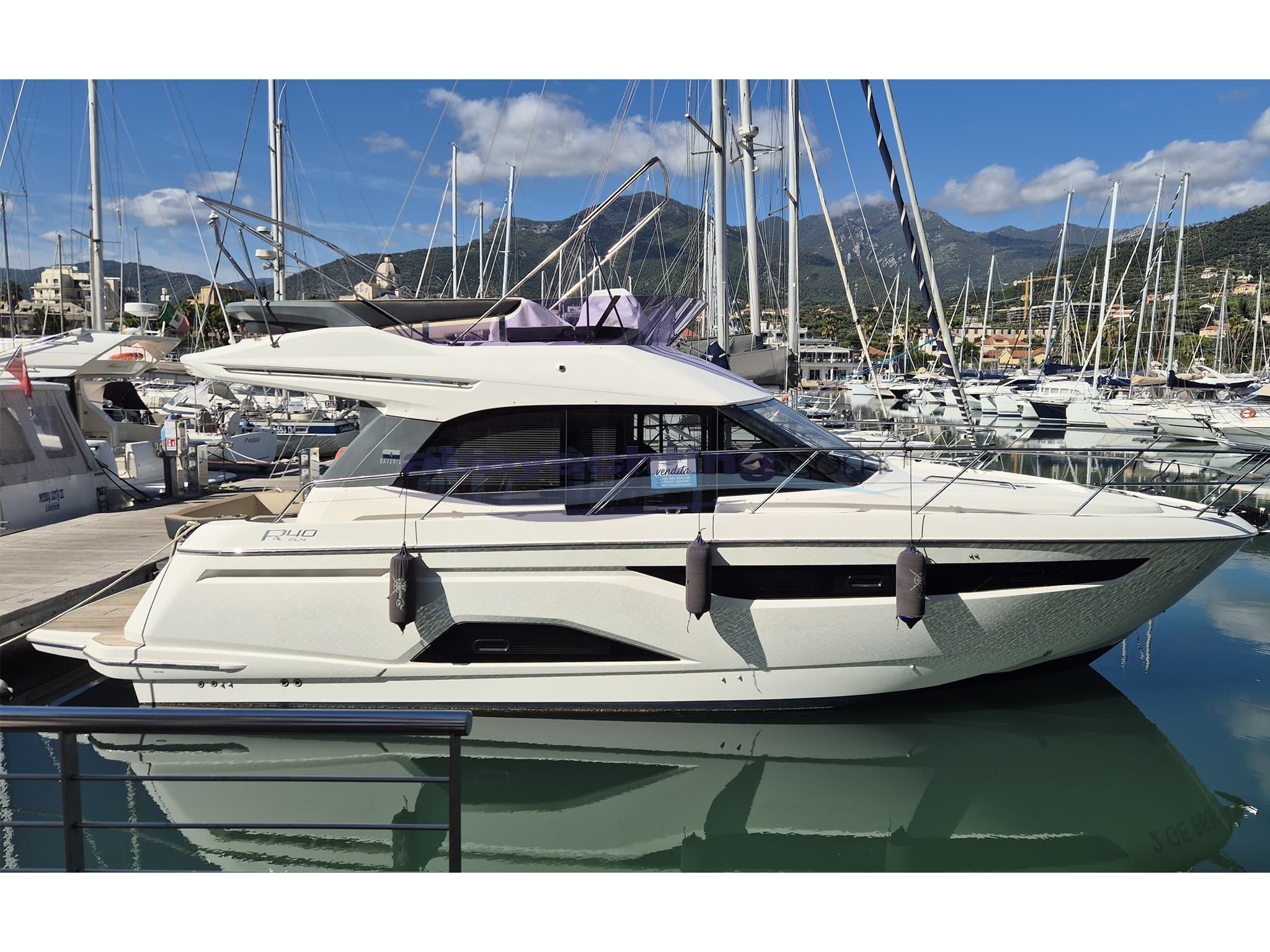 Bavaria 40 R Fly - R40 Fly