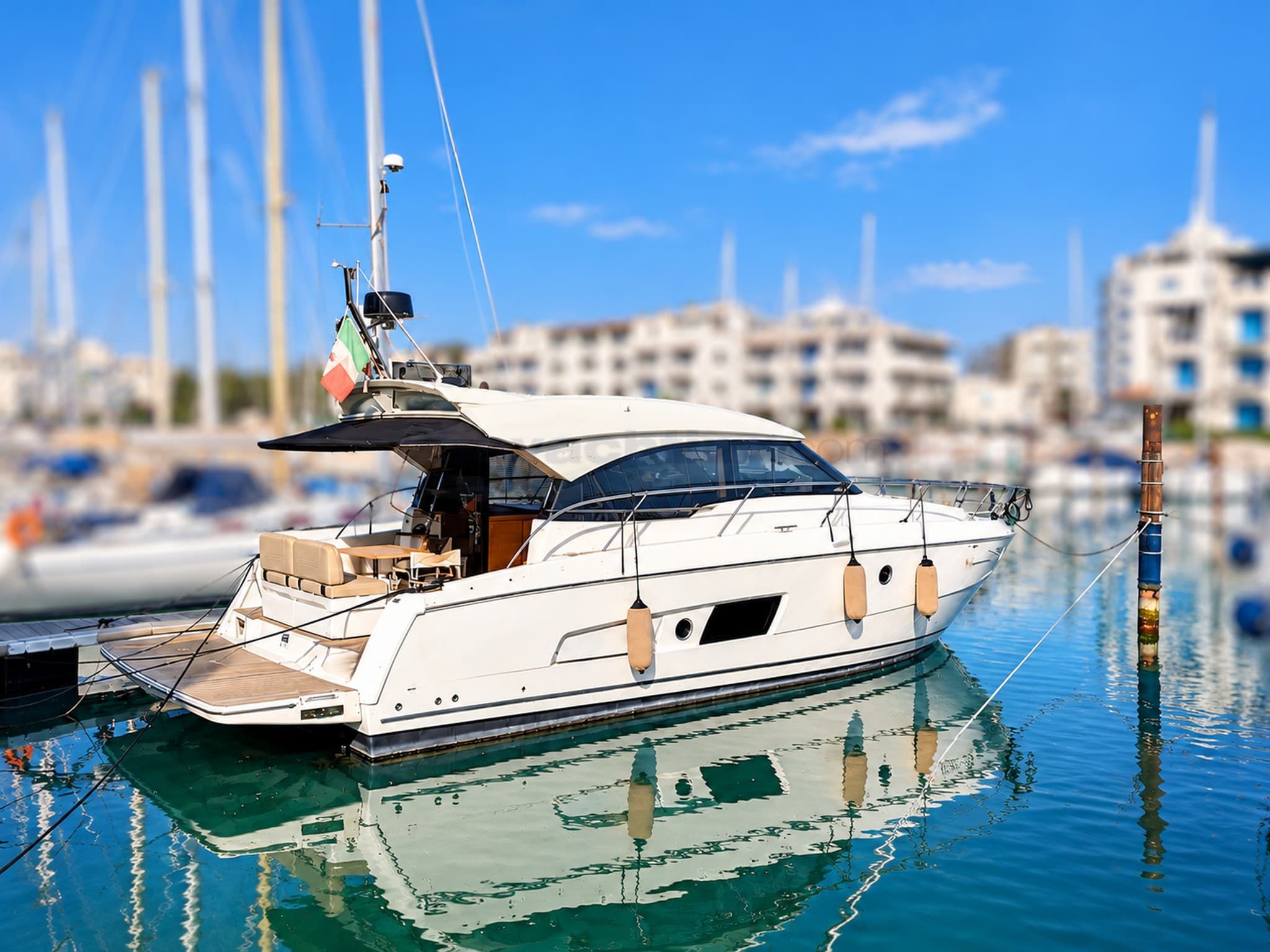 Bavaria Motors Boats Virtess 420 Coupe